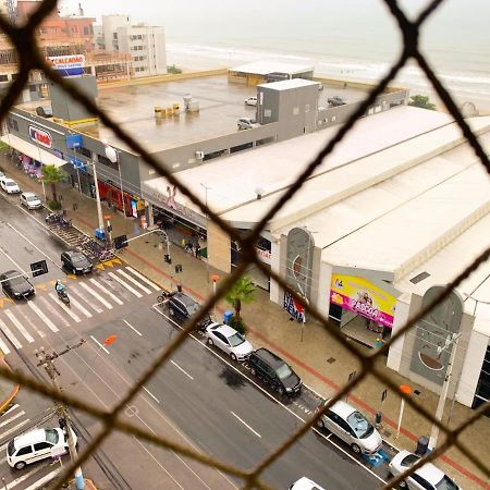 Apartamento Itapema Na Av Principal A 50 M Da Praia Zewnętrze zdjęcie